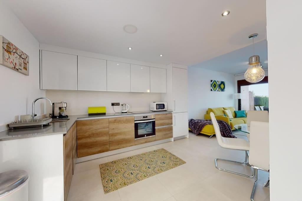 Apartman S Vlastnim Bazenem Oriola  Exterior foto