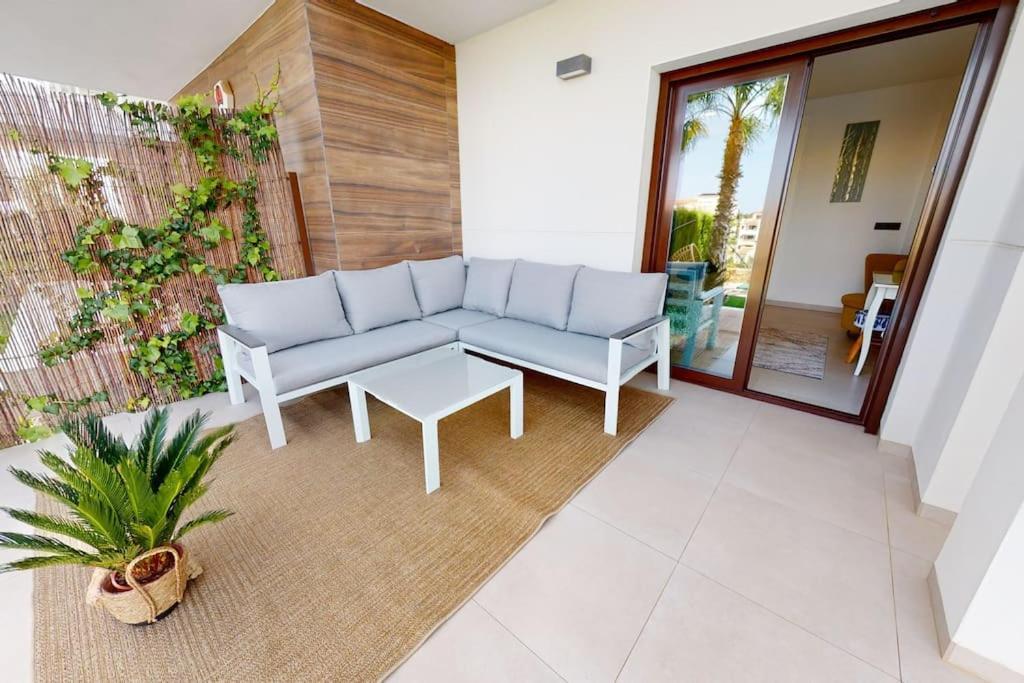 Apartman S Vlastnim Bazenem Oriola  Exterior foto